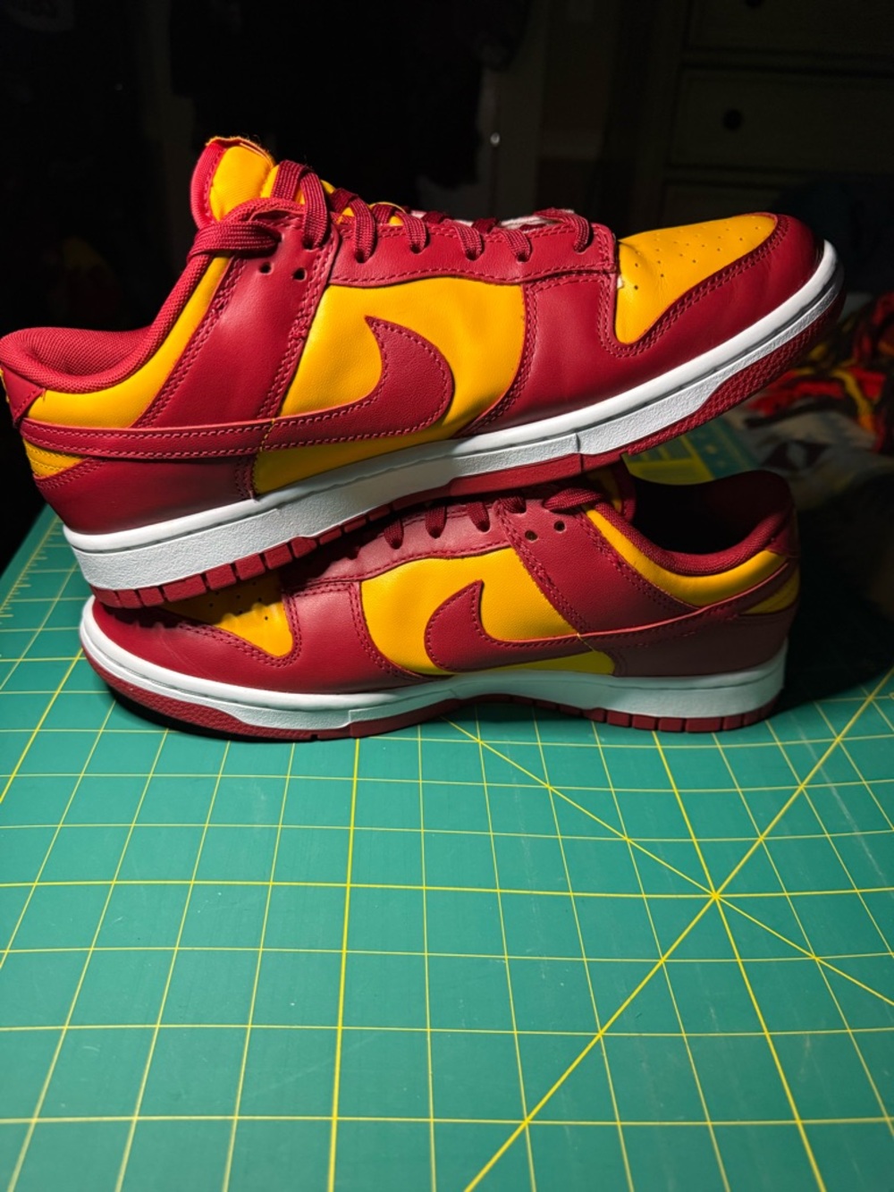 Nike Dunk Low Men's Size 10.5 Retro Midas Gold Sneakers DD1391-701 - Picture 4 of 9